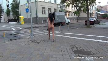 Completely nude in public. Nude on city streets